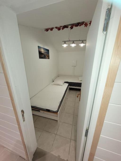 Beau Chalet 6 Personnes Avec Jacuzzi Tilly-sur-Seulles Dış mekan fotoğraf