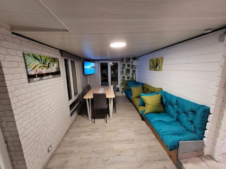 Beau Chalet 6 Personnes Avec Jacuzzi Tilly-sur-Seulles Dış mekan fotoğraf